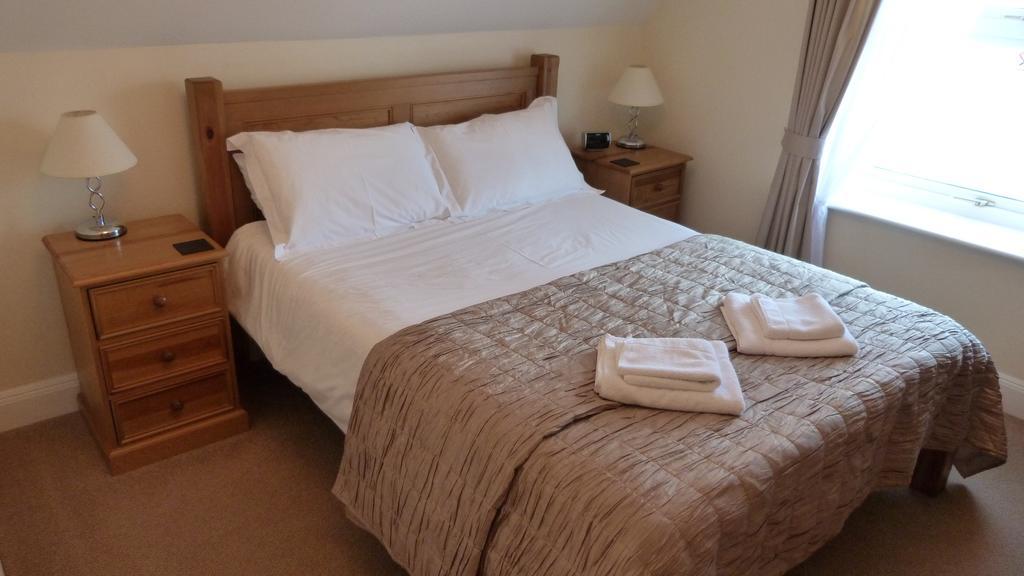 The Whalebone Arch Hotel Whitby Bilik gambar